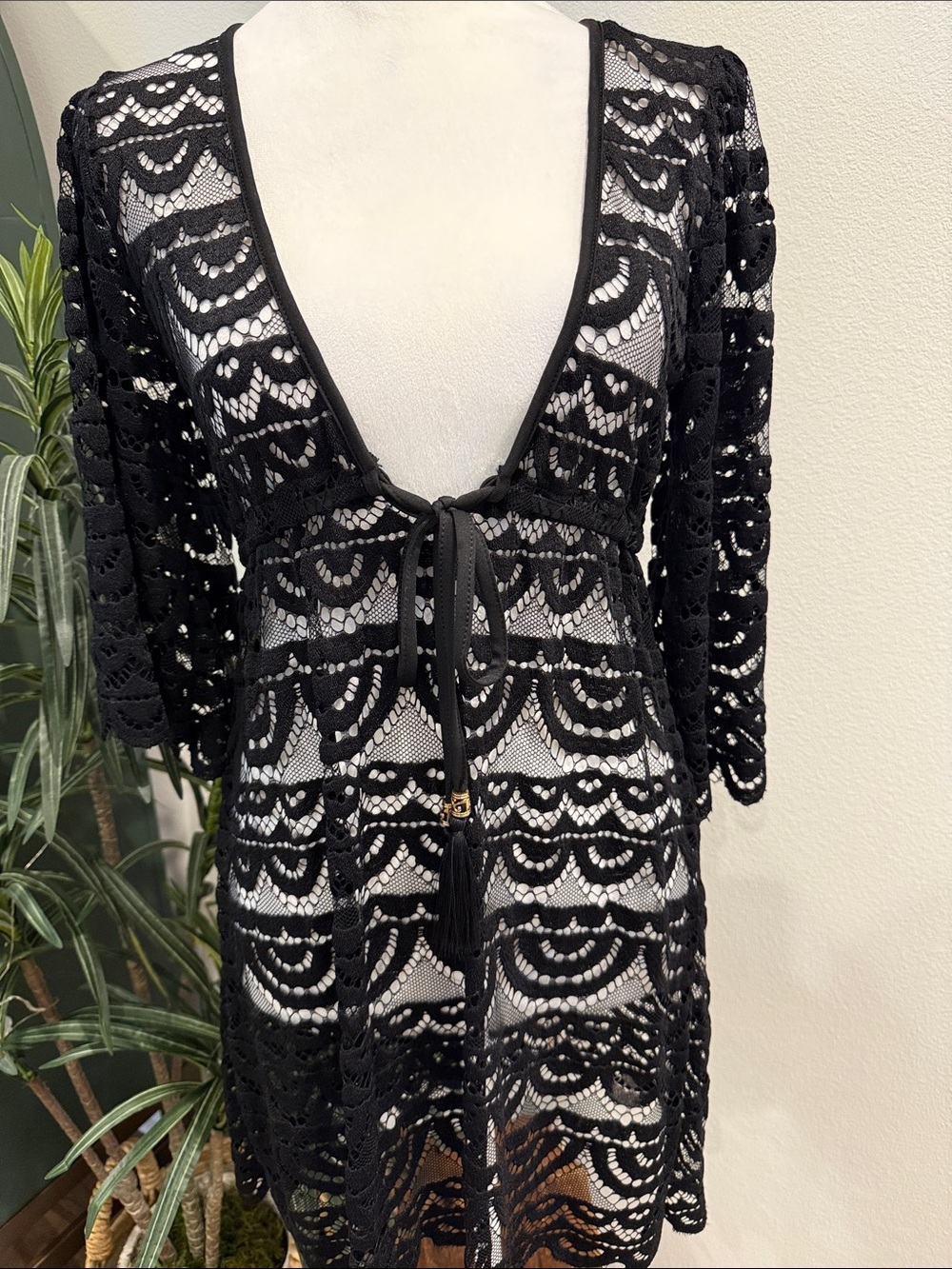 Spiaggia Dolce Black Swimsuit Coverup 3/4 Sleeves Scalloped Lace Fabric XS
